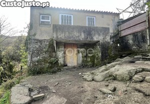 Moradia T2 Para Recuperar Em Sampriz - Ponte Da...
