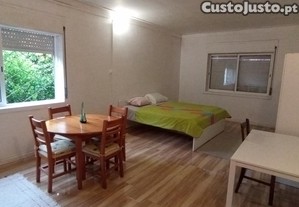 Quarto individual estudante 7min universidade Azurem