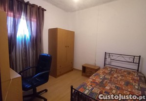 Quarto com despesas incluídas