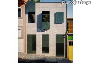 Terreno Com Projecto Aprovado Para 3...