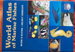 Livro sobre todos os peixes marinhos