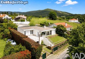 Casa / Villa T3 em Vila Nova de Cerveira e Lovelhe de 126 m²