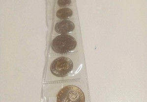 Série de moedas 2001 completa