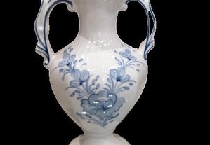 jarra grande antiga em porcelana portuguesa