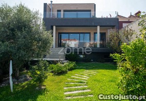 Moradia T4 Com Piscina E Jardim | Ermesinde