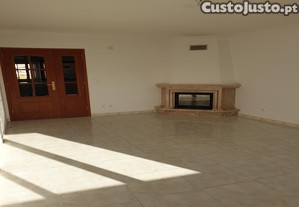 ImvelT3 Montijo Rua Diogo Co,1Sala,3Quartos,2Wc,1Coz,1desp.1Arrec.