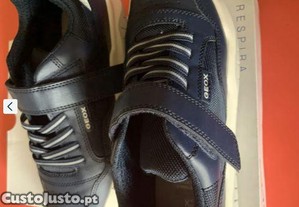sapatilhas Geox rapaz tamanho 38