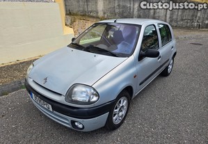 Renault Clio 1.2 Gasolina - 01