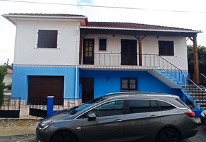 Casa / Villa T4 em Évora de 249,00 m²