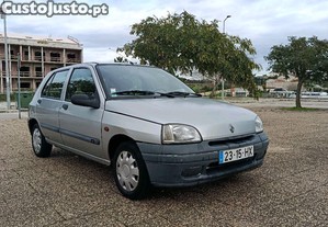 Renault Clio Negocivel 1.2 gasolina em bom estado !!! - 97