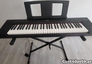 Piano Electronica Yamaha NP15 + suporte
