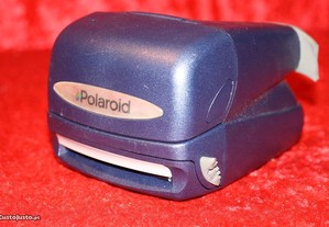 Máquina fotográfica Polaroid 600,