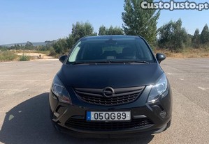Opel Zafira Tourer - 15