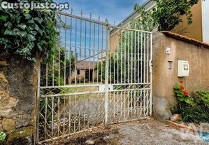 Casa / Villa T4 em Oliveira do Mondego e Travanca do Mondego de 131 m²