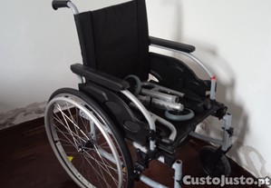 Três artigos de apoio a doentes.