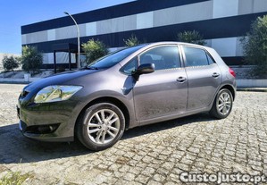 Toyota Auris 1.4D4D Sol - 08