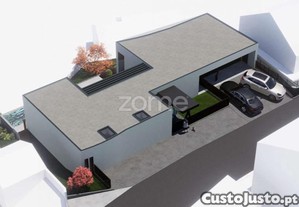 Terreno Urbano Com Estrutura De Moradia...