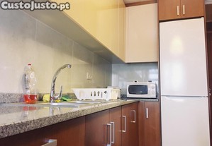 Quarto menina estudante a 5 minutos do metro do Marques