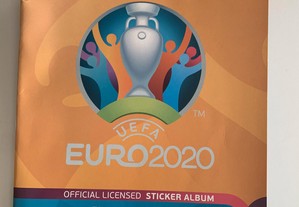 Caderneta Euro 2020 + 81 cromos