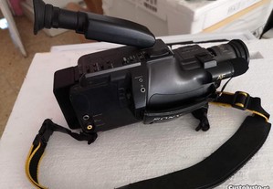 Camera Sony CCD-F250E