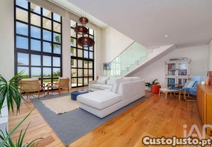 Moradia em banda T4 em Santa Bárbara de Nexe de 342,8 m²