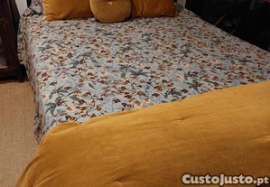 Cama em ferro forjado