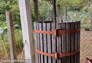 Prensa para uvas