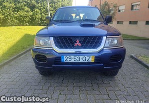 Mitsubishi Pajero 2.5 GLS - 00