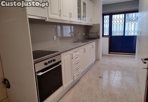 Apartamento T2+1 com terra�o no Bonfim, Porto