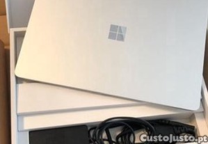 Microsoft Surface Laptop 7 édition (Snapdragon X Plus, 16GB RAM, 512GB SSD, Platinum)
