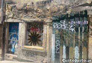 Terreno Na Baixa Do Porto - Junto Ao Rio