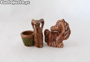 Duas pe�as sovi�ticas vintage em cer�mica