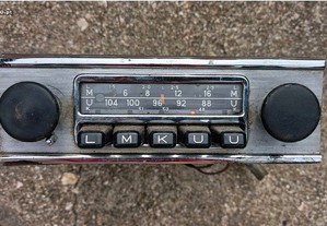 Antigo Auto-Rádio Blaupunkt Frankfurt (anos 60/70)