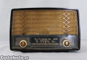 Rdio Philips B2 LN68 (antigo, anos 50)