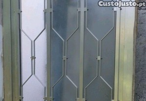 Porta em alumnio com 2.20x80