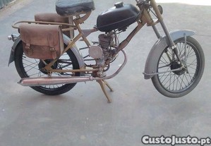 Motorizada de pedais Russa troca por um livrete 125cc