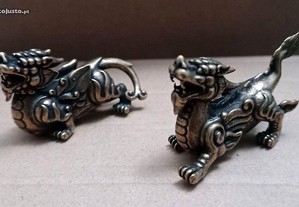 Dragões Pixiu em bronze utilizados no Feng Shui