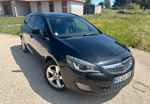 Opel Astra  1.7 CDTI Design Edition