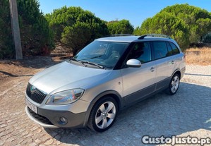 Skoda Fabia Break 1.6 TDI Scout - 12