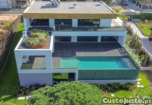 Moradia isolada T5 em Alcabideche de 630 m²