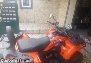 Moto 4
