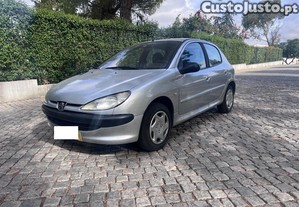 Peugeot 206 1.1 A/C - 01