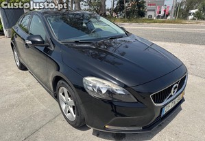 Volvo V40 2.0 D2 de 2017 - 17
