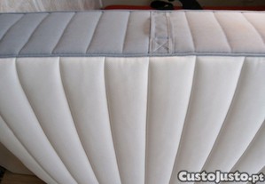 Colch�o  ikeia novo e muito bom e alto, pelo melhor pre�o acima do k est�.