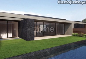 Moradia T3 Com Piscina Em Palmeira, Braga.