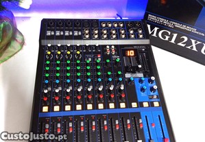 Mesa udio MG12XU de 12 canais Nova