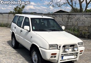 Nissan Terrano 2.4SFI - 96