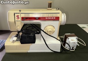 Maquina de Costura Singer