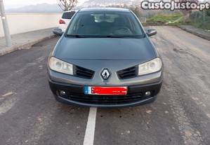 Renault Mgane 1.5dci 105cv 6 velocidades - 08
