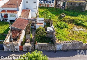 Terreno para construção em Azueira e Sobral da Abelheira de 301,00 m²